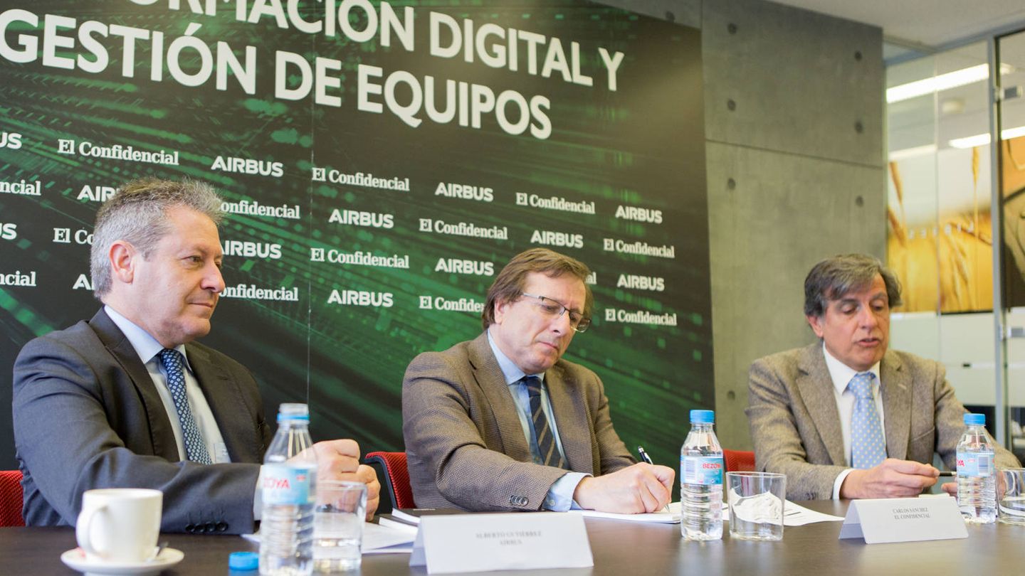 Alberto Gutiérrez, Carlos Sánchez y Pascual Dediós-Pleite. (EC)