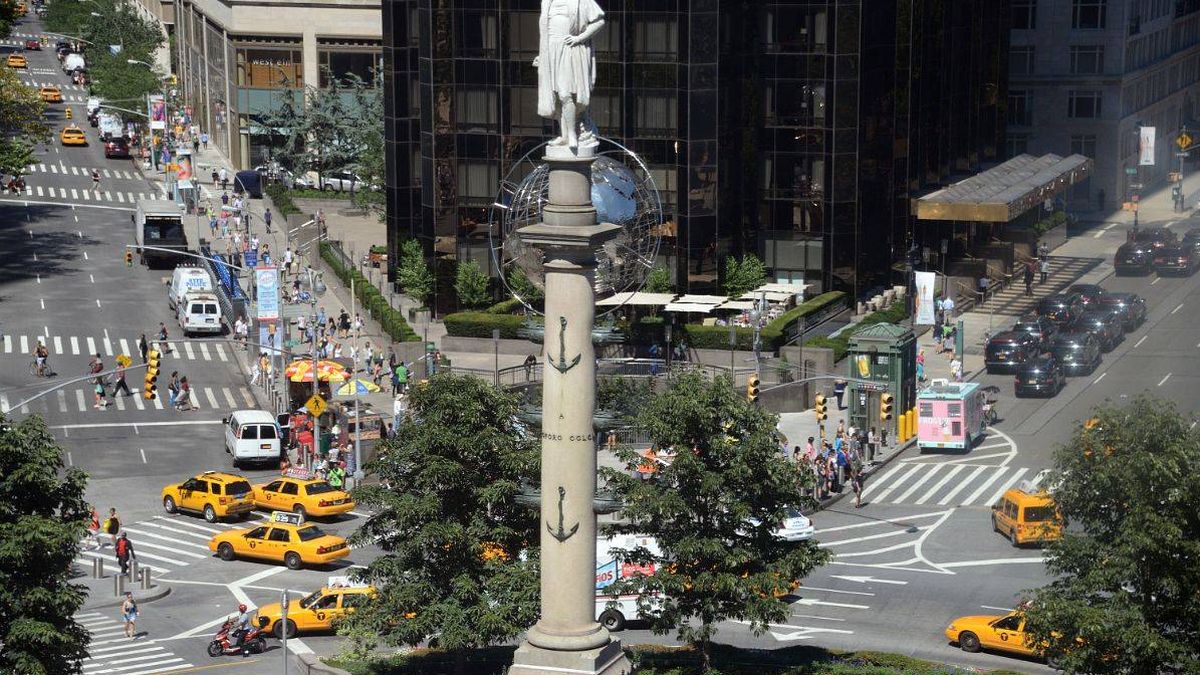 Una estatua de Colón en Nueva York, la última víctima colateral de Charlottesville