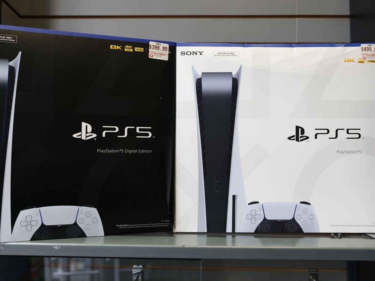 Foto: La PlayStation 5. (Reuters/Andrew Kelly)
