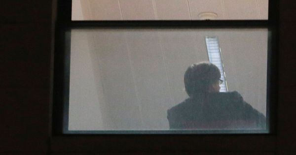 Foto: El expresidente de la Generealitat de Cataluña, Carles Puigdemont, en una dependencia de la sede de la Fiscalía belga en Bruselas. (EFE)