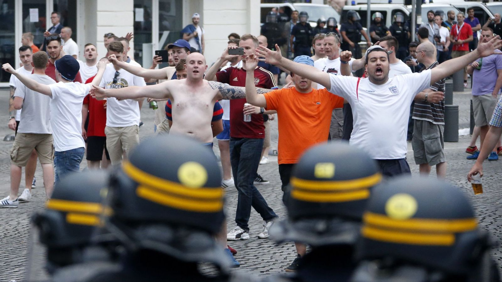 Foto: La violencia ultra se ha convertido en una de las grandes lacras de la Eurocopa de Francia (Reuters).