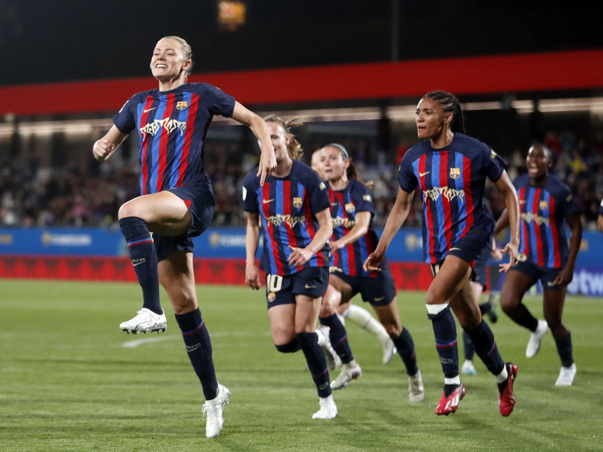 Foto: Rolfö celebra el gol de la victoria. (EFE/Alberto Estévez)