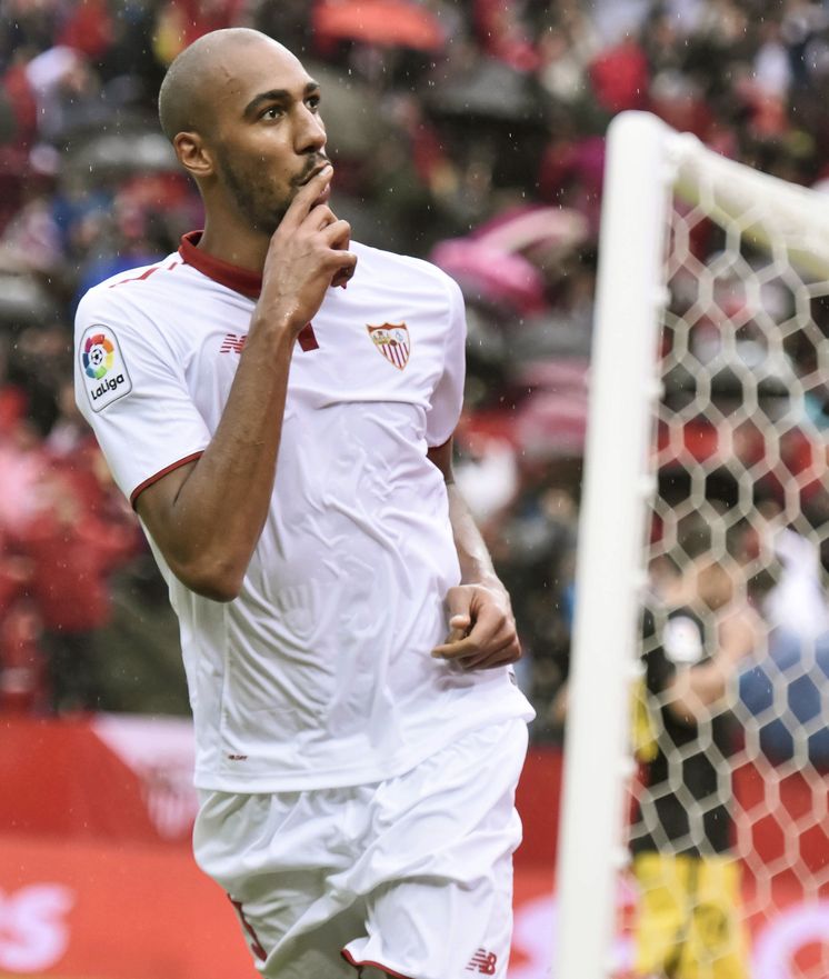 Foto: N'Zonzi celebra el primer gol marcado al Atlético de Madrid en el Pizjuán. (EFE)