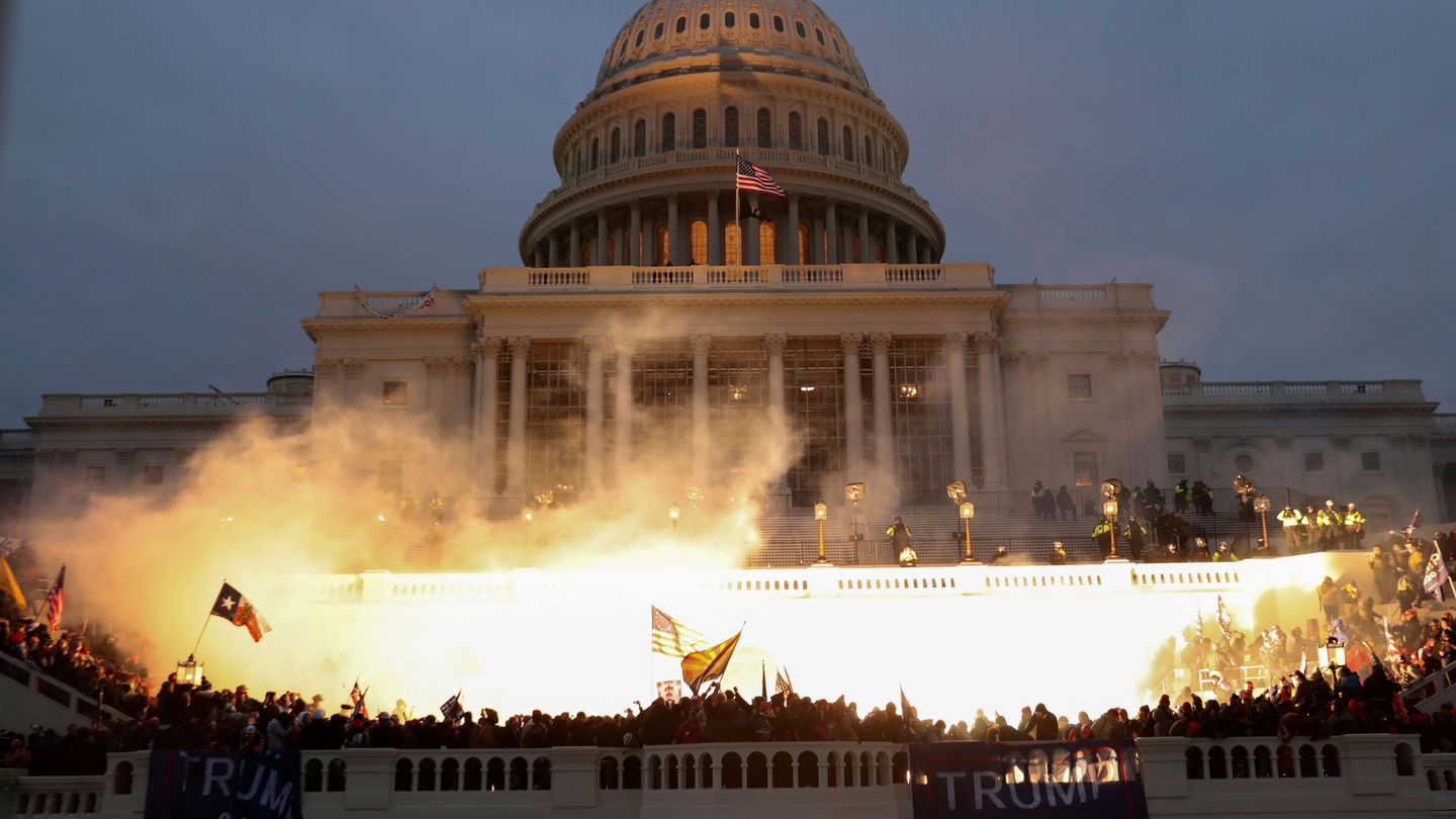 Imagen de los sucesos de este miércoles. (Reuters)
