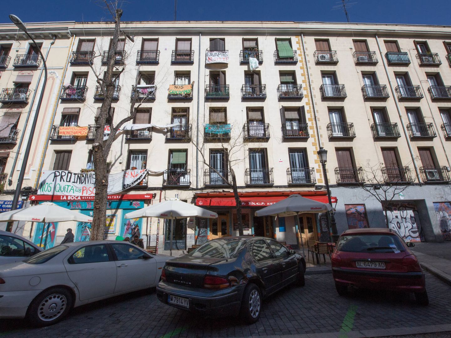 Imagen exterior del edificio Argumosa 11, en el barrio de Lavapiés de Madrid. (D.B.)
