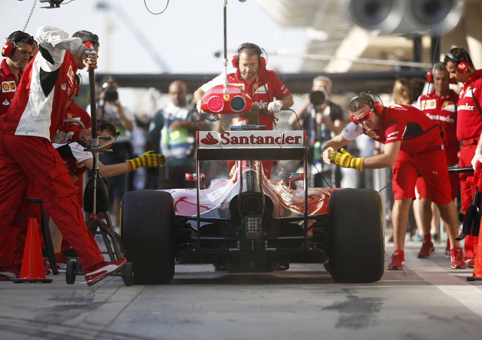 Foto: En boxes, el equipo de Maranello realizó un trabajo correcto en Bahrein.