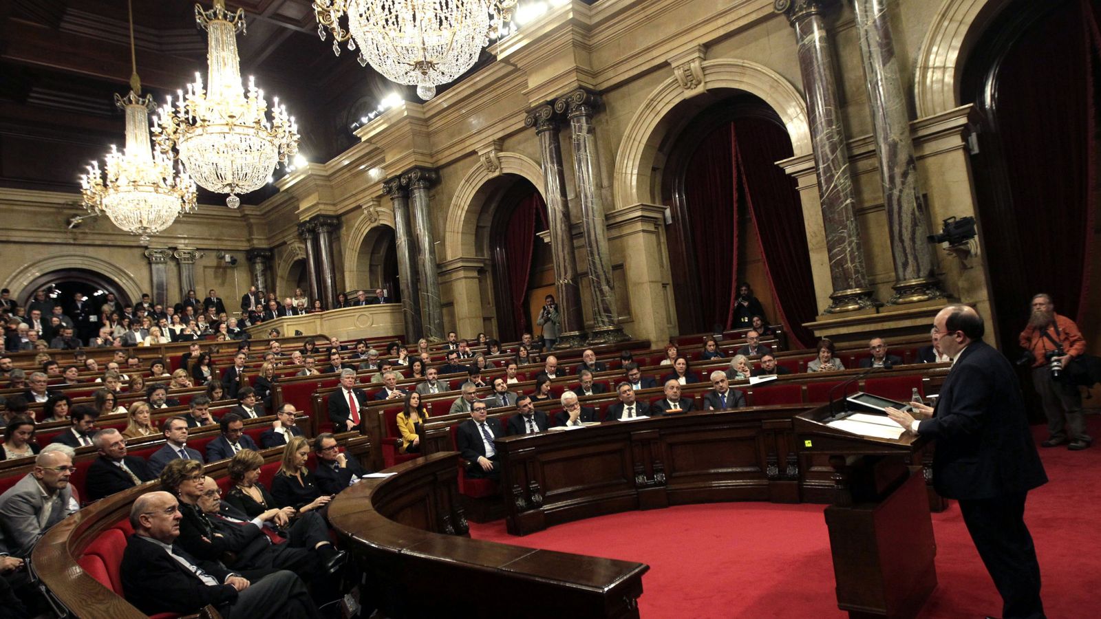 Foto: Debate de investidura de Puigdemont en enero de 2016. (EFE)