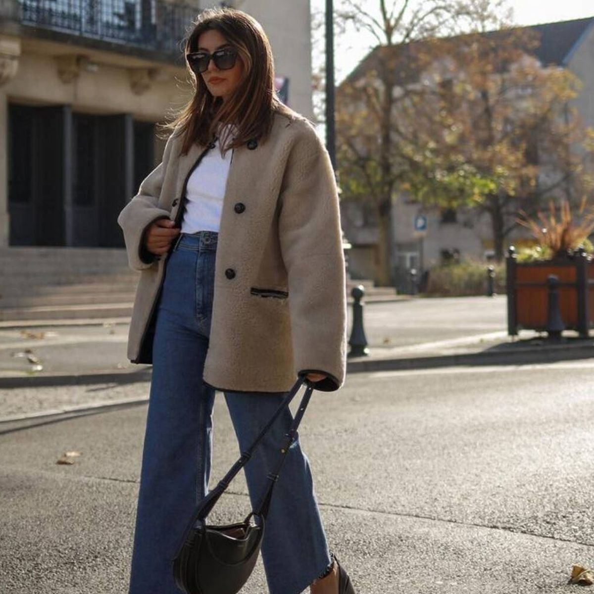 Comercialización límite tempo Abrigo de Mango y pantalón de Zara: el look viral de esta influencer  francesa