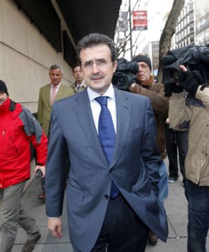 Herrera avala con dinero público a la televisión de Ulibarri, implicado en el 'caso Gürtel'