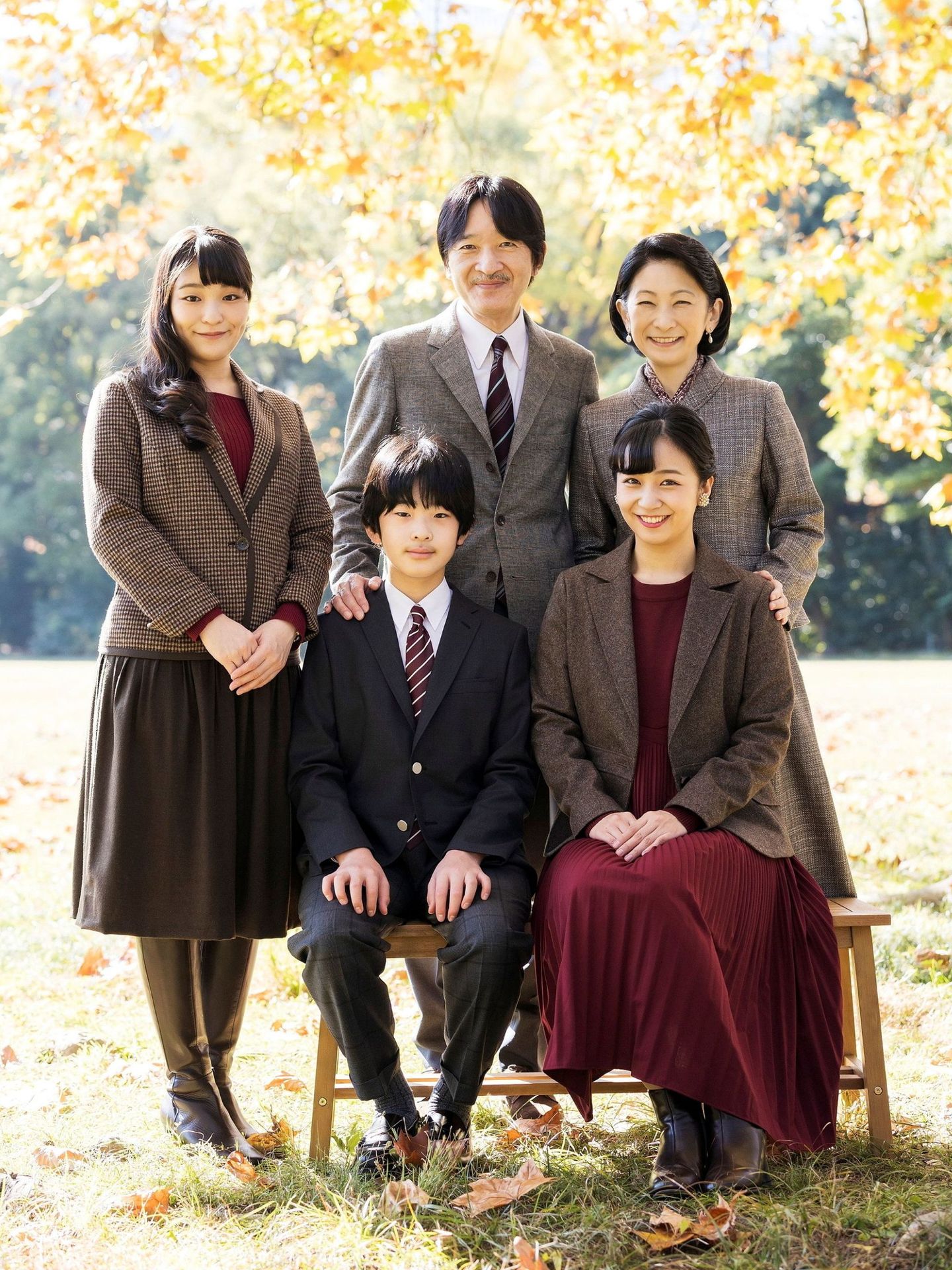 El príncipe Hisahito, con sus padres el pasado noviembre. (Casa Imperial de Japón)