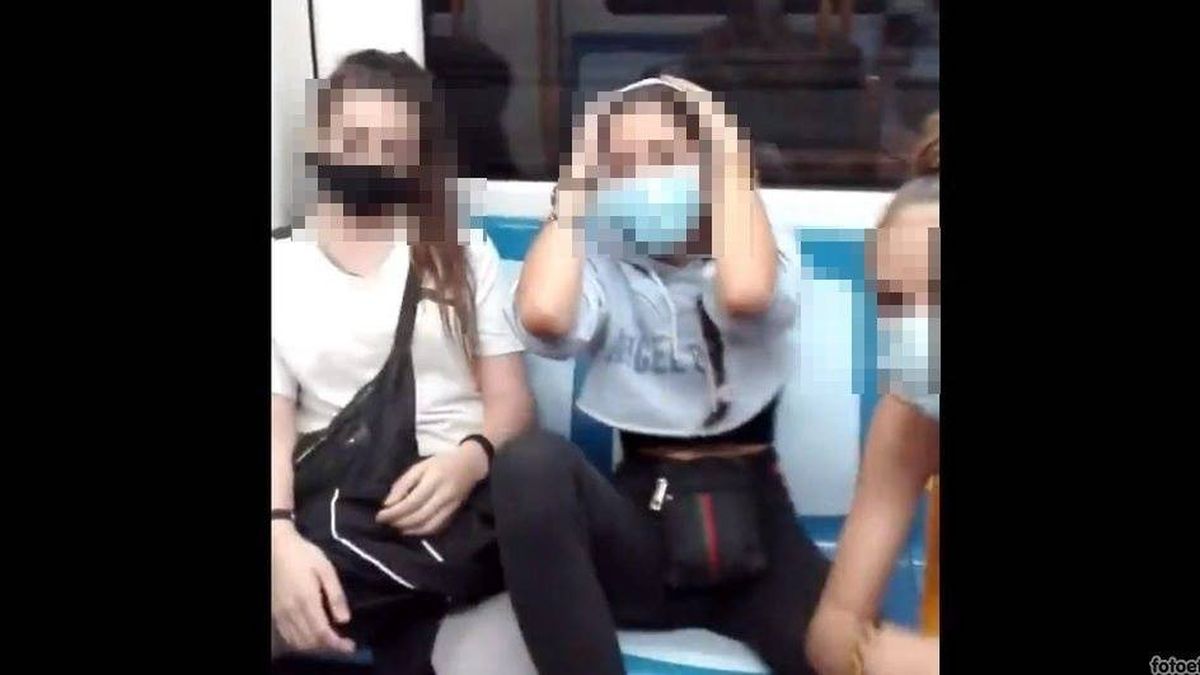 En libertad las dos menores arrestadas por insultos racistas en el metro de Madrid