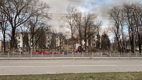 Ucrania denuncia el bombardeo a un teatro que acogía civiles en Mariúpol 