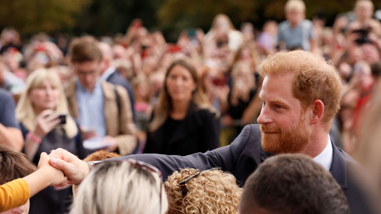Foto: El príncipe Harry, tras la muerte de Isabel II. (Reuters/Andrew Couldridge)