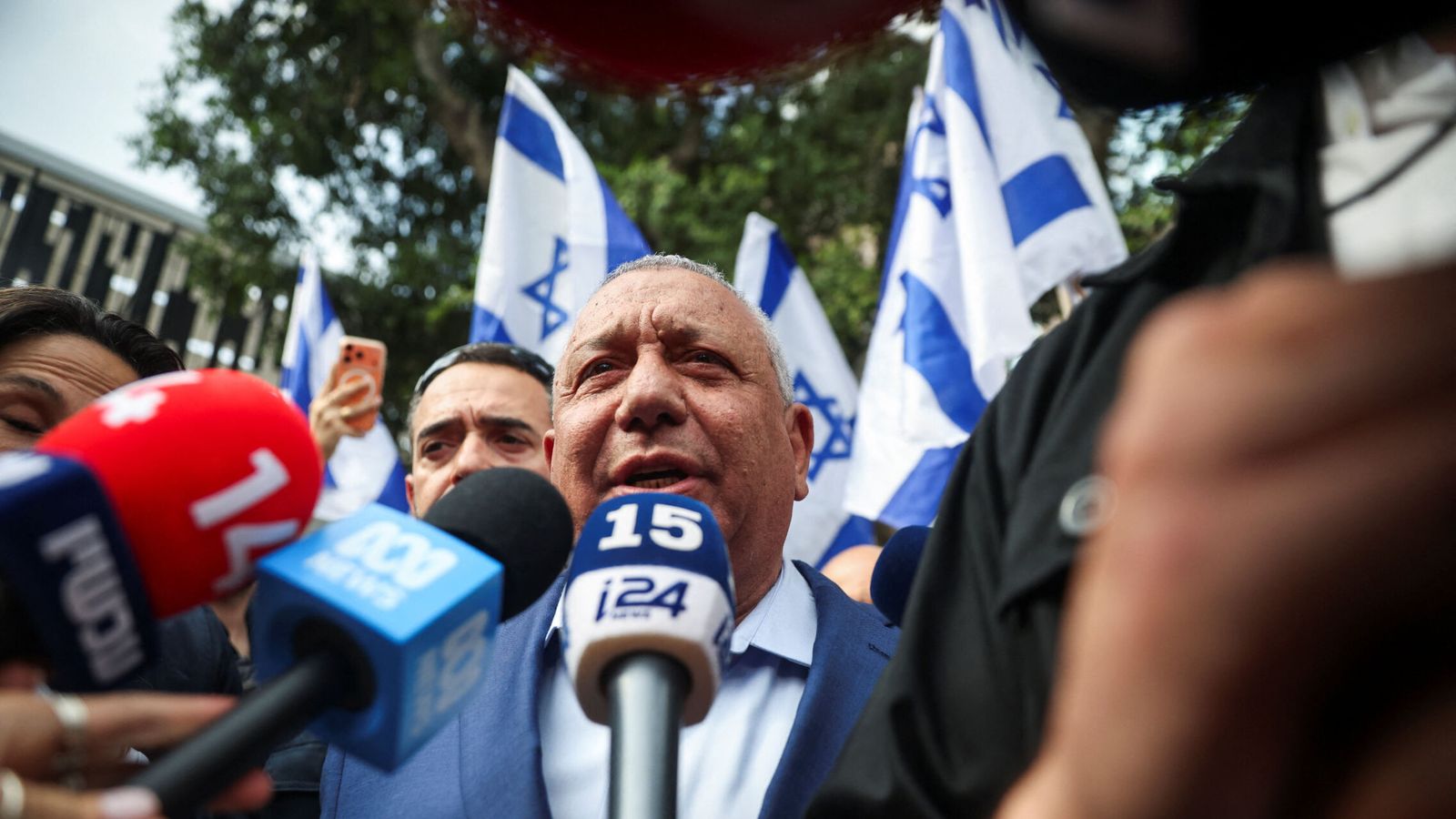 Israel castiga (a medias) a Netanyahu, pero la oposición tiene difícil llegar a formar un gobierno