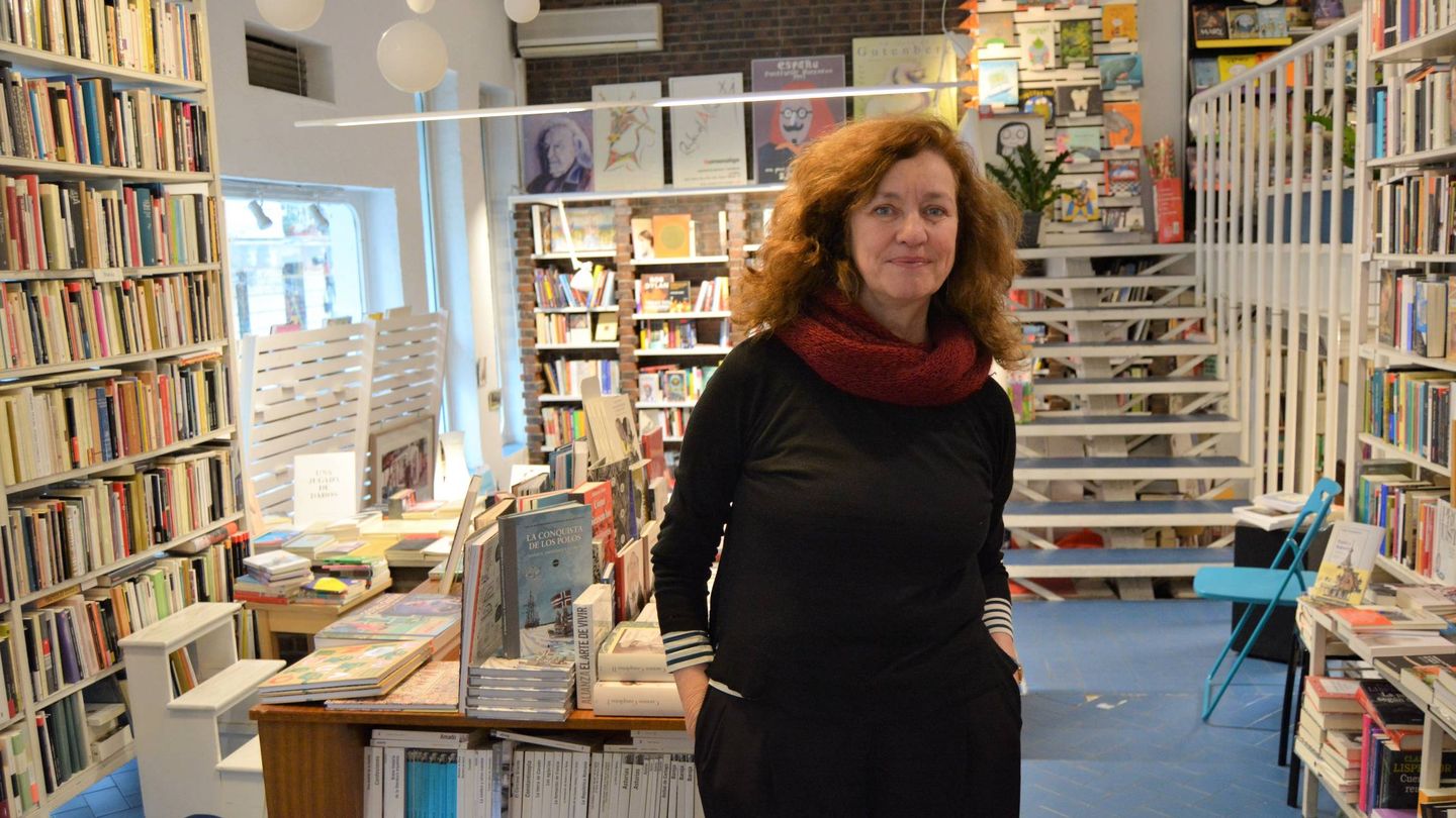 Lola Larumbe en la librería Rafael Alberti. (M.G.R.)