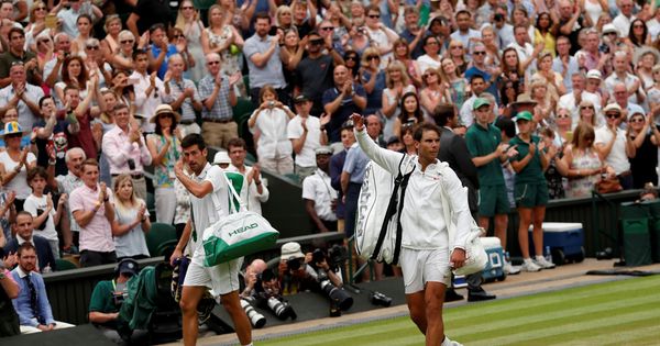 Foto: Djokovic y Nadal, en el último Wimbledon. (Reuters)