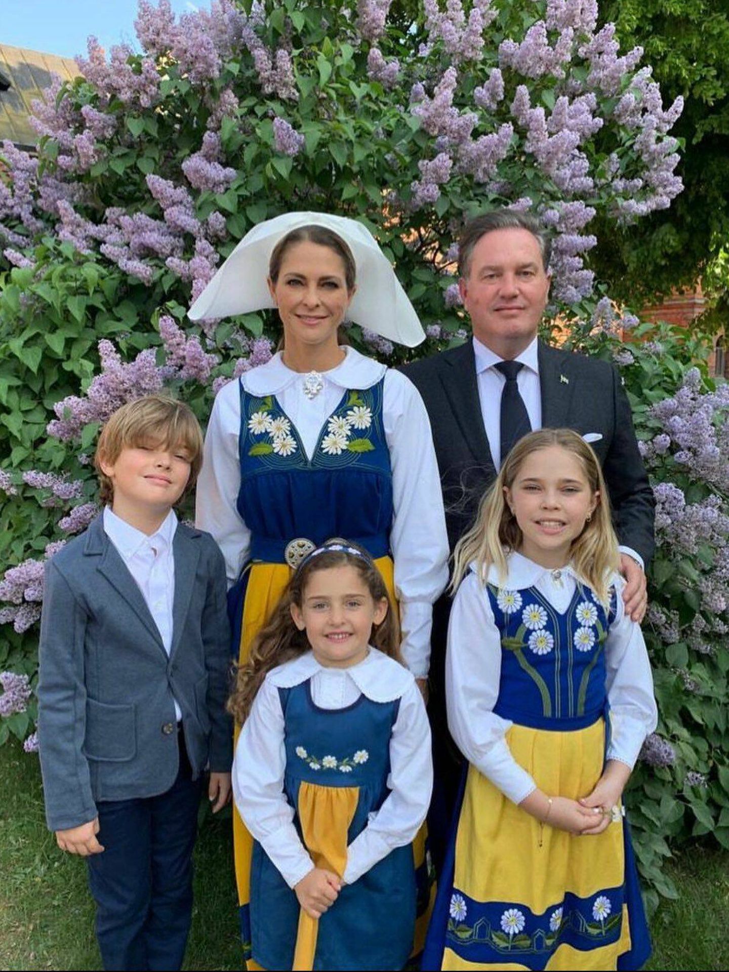 Magdalena de Suecia, arropada por su marido y sus hijos en el Día Nacional. (Casa Real de Suecia)