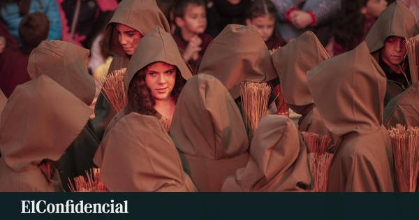 Más de 100 puestos y un juicio a las brujas: el pueblo de Cataluña ideal para una escapada en el puente de Todos los Santos