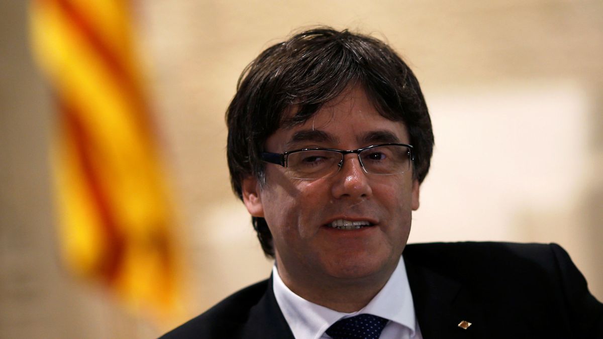 Abogados catalanes condenan "los ataques a la independencia judicial" de Puigdemont