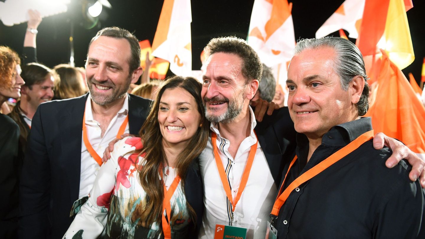 José Ramón Bauzá, Sara Jiménez, Edmundo Bal y Marcos De Quinto celebran los resultados de la formación naranja. (EFE)