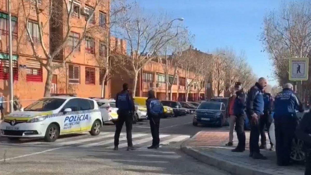 Tres heridos y seis detenidos en una pelea familiar en Puente de Vallecas (Madrid)