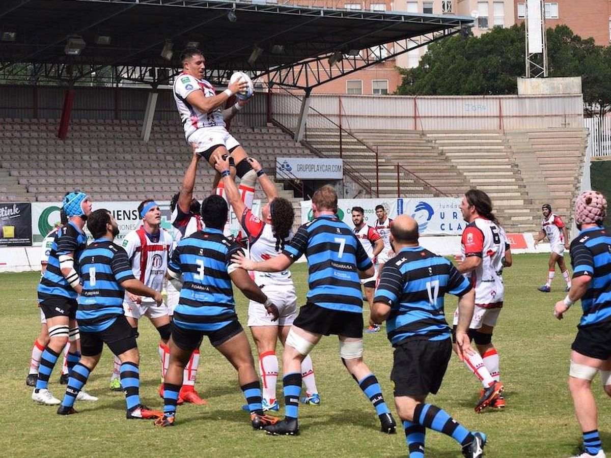 Foto: Imagen de un partido del Unión Rugby Almería Playcar en el Estadio Juan Rojas. (Foto: URA)
