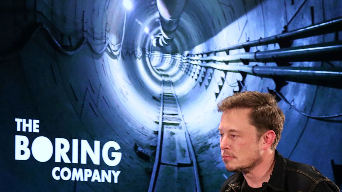 Elon Musk tiene una solución para el rescate de Tailandia: crear un minisubmarino en 8h