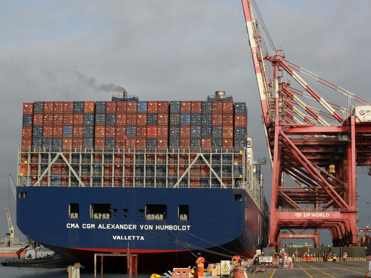 Foto: Las exportaciones se gripan. (EFE/P. Aguilar)