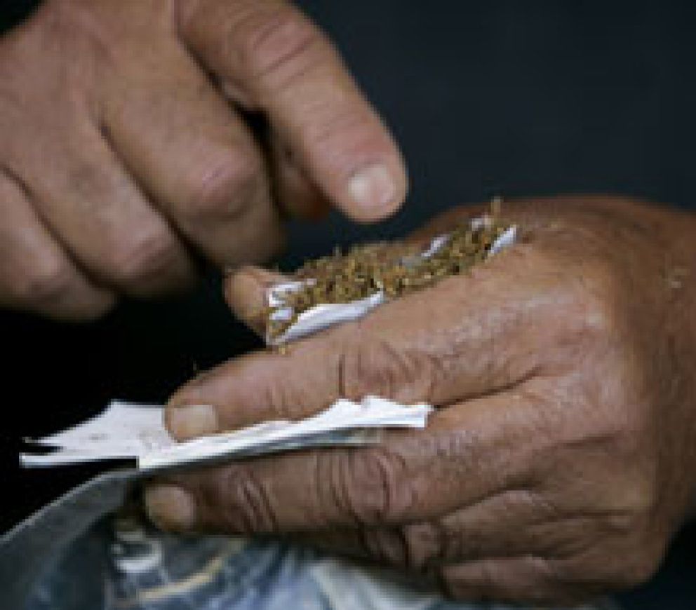 Foto: Las ventas de tabaco de liar se disparan un 68,9% hasta junio y las de cigarrillos caen un 8%