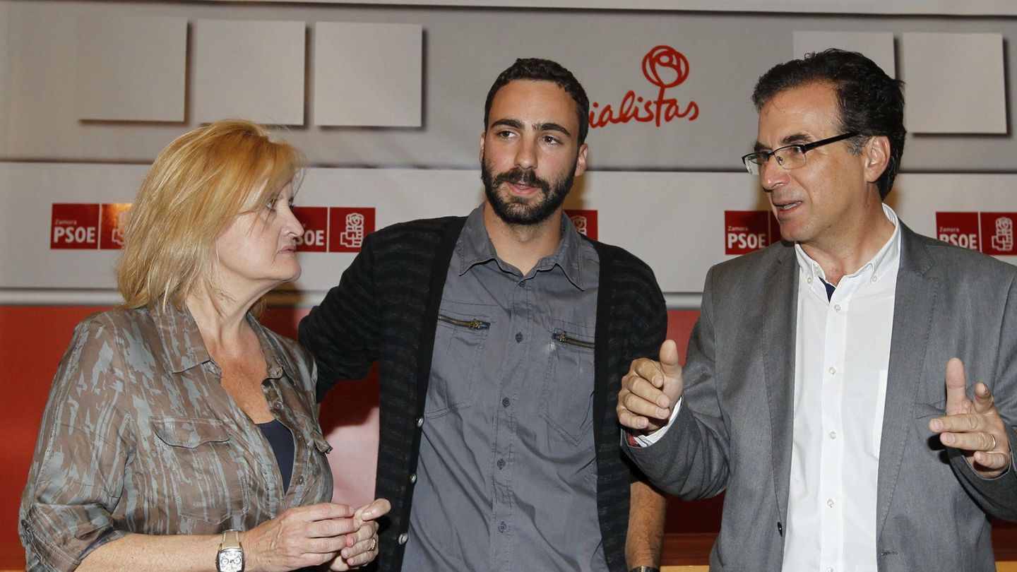 Alberto Sotillos, en un acto con militantes y simpatizantes del PSOE en junio de 2014. (EFE)