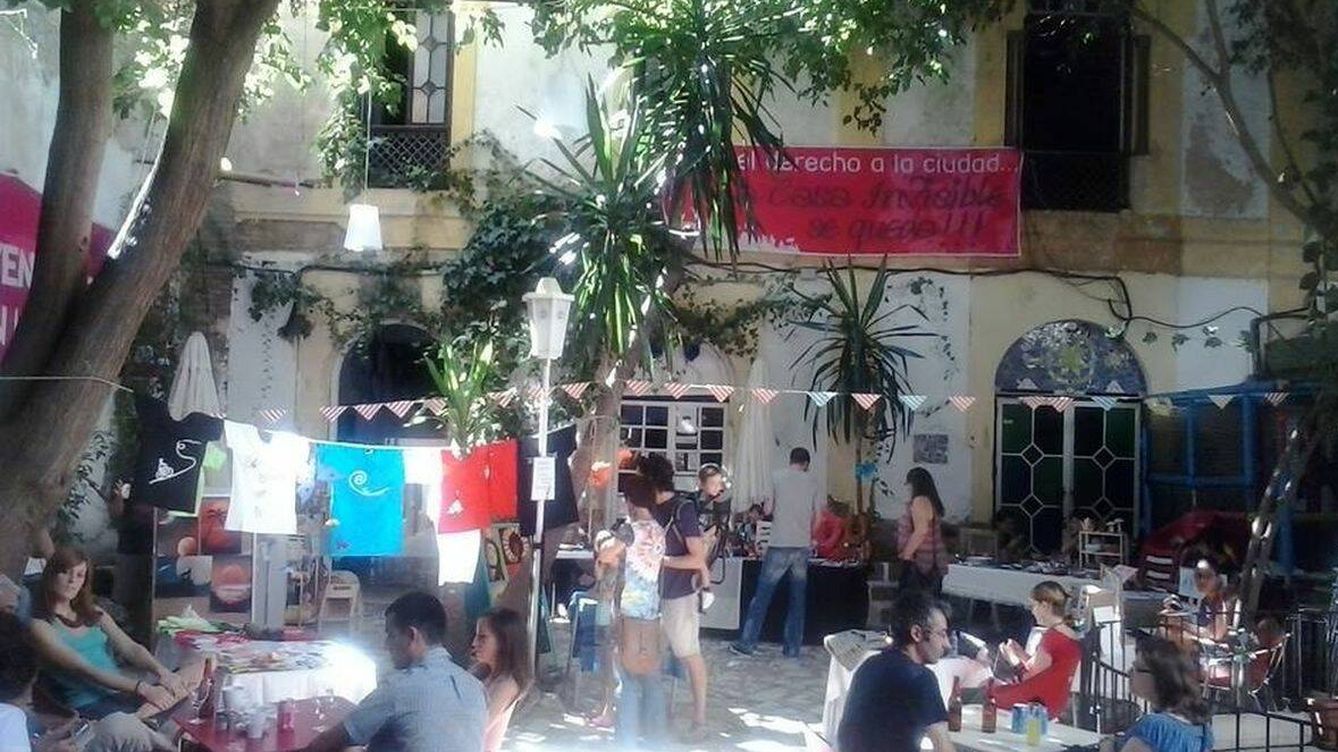 Otra cultura es posible en Málaga: historia de una casa (invisible) al borde del desalojo 