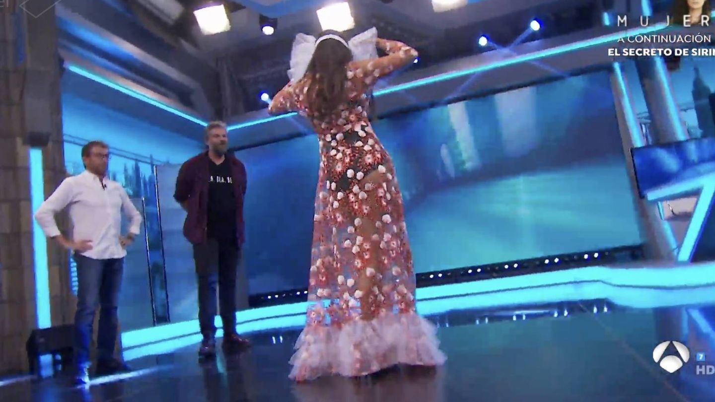 Pilar Rubio con un vestido de transparencias. (Atresmedia Televisión)