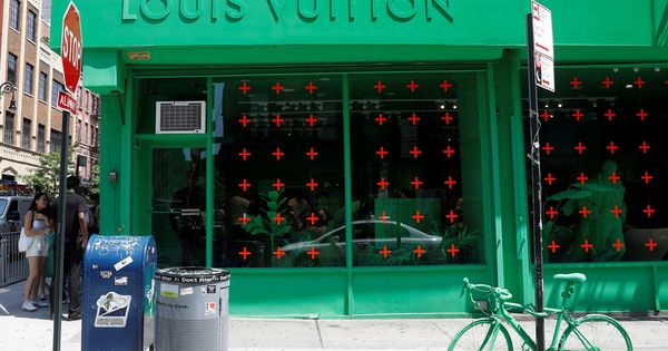 Foto: Una tienda de Louis Vuitton en Manhattan. (Reuters)