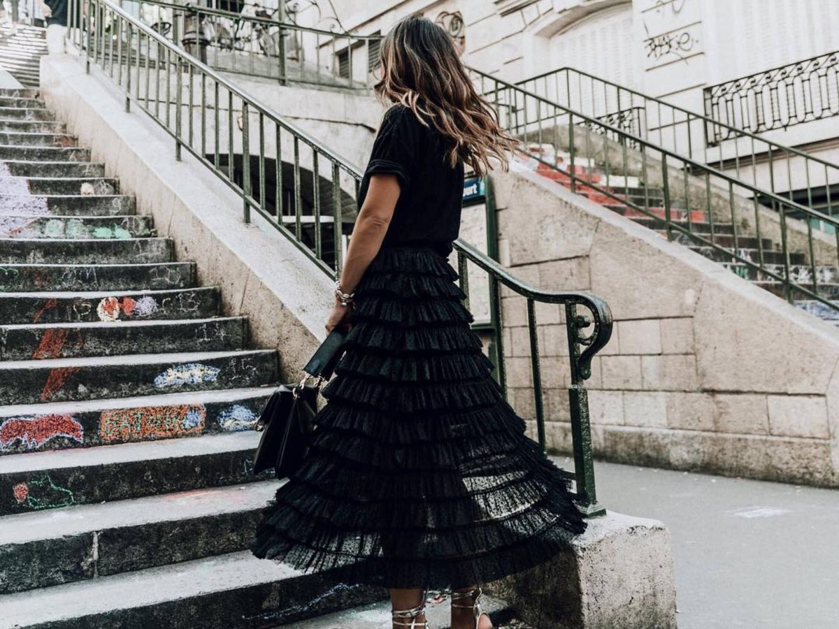 Foto: La influencer Sara Escudero con una falda de tul. (Instagram/@collagevintage)