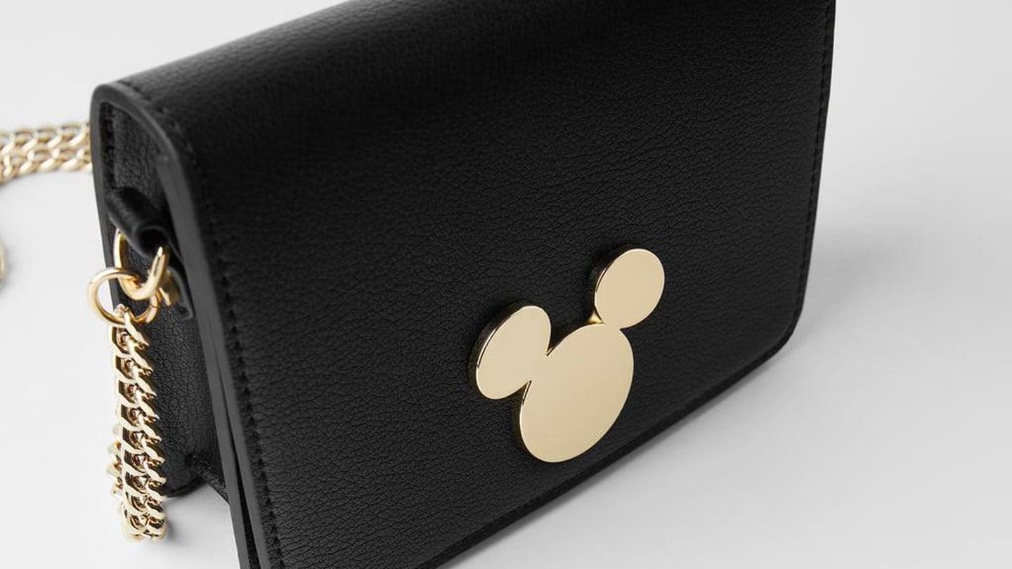 El bolso de Zara con hebilla de Mickey Mouse. (Cortesía)