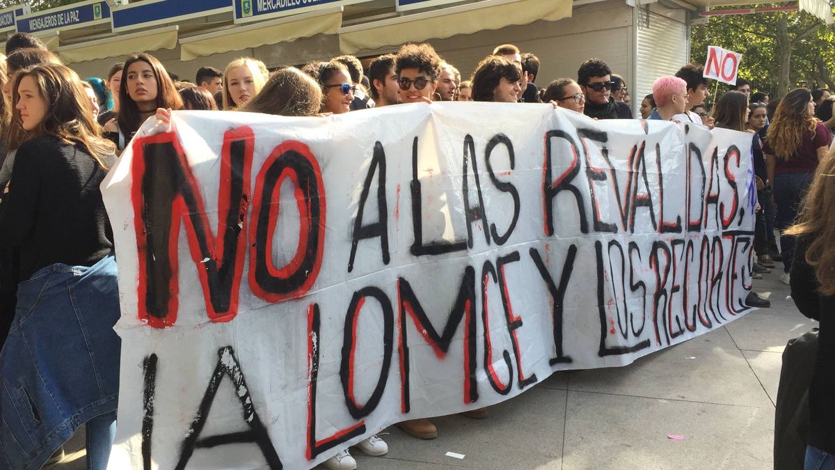 "El hijo del obrero, a la universidad": el 90% de alumnos de Bachiller se unen a la huelga