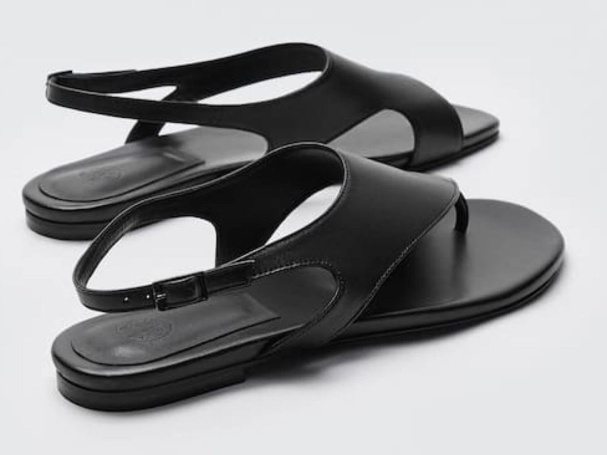 Foto: Las sandalias planas de la tienda online de Massimo Dutti. (Cortesía)