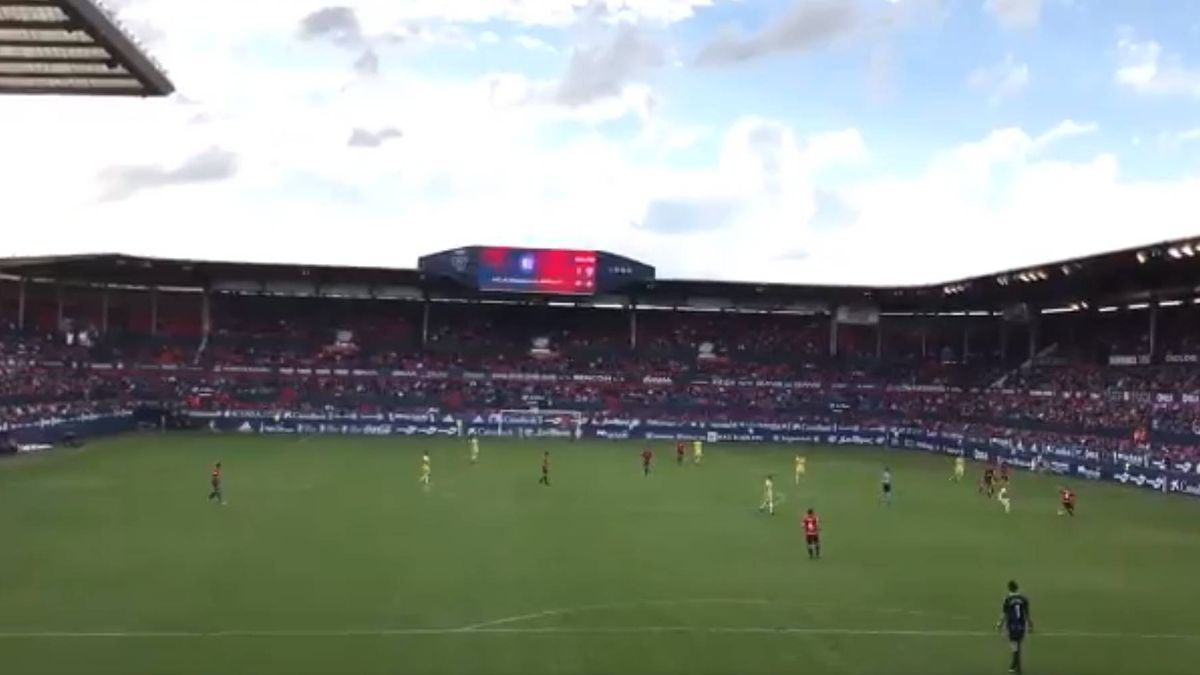 El estadio de Osasuna también grita contra la sentencia de La Manada