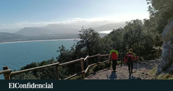 Rescatada una senderista de 43 años que se desorientó en el monte Buciero (Santoña)