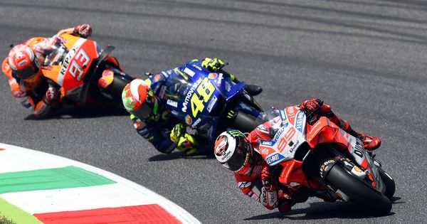 Foto: Jorge Lorenzo, Valentino Rossi y Dani Pedrosa, durante el Gran Premio de Italia | EFE