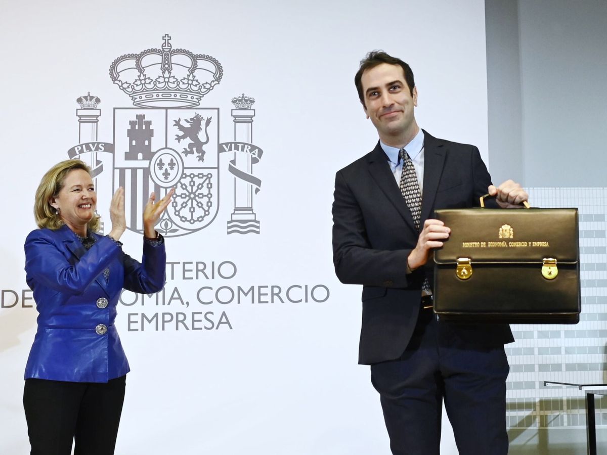 Foto: Carlos Cuerpo, ministro de Economía, con Nadia Calviño. (Euopra Press/Alberto Ortega)