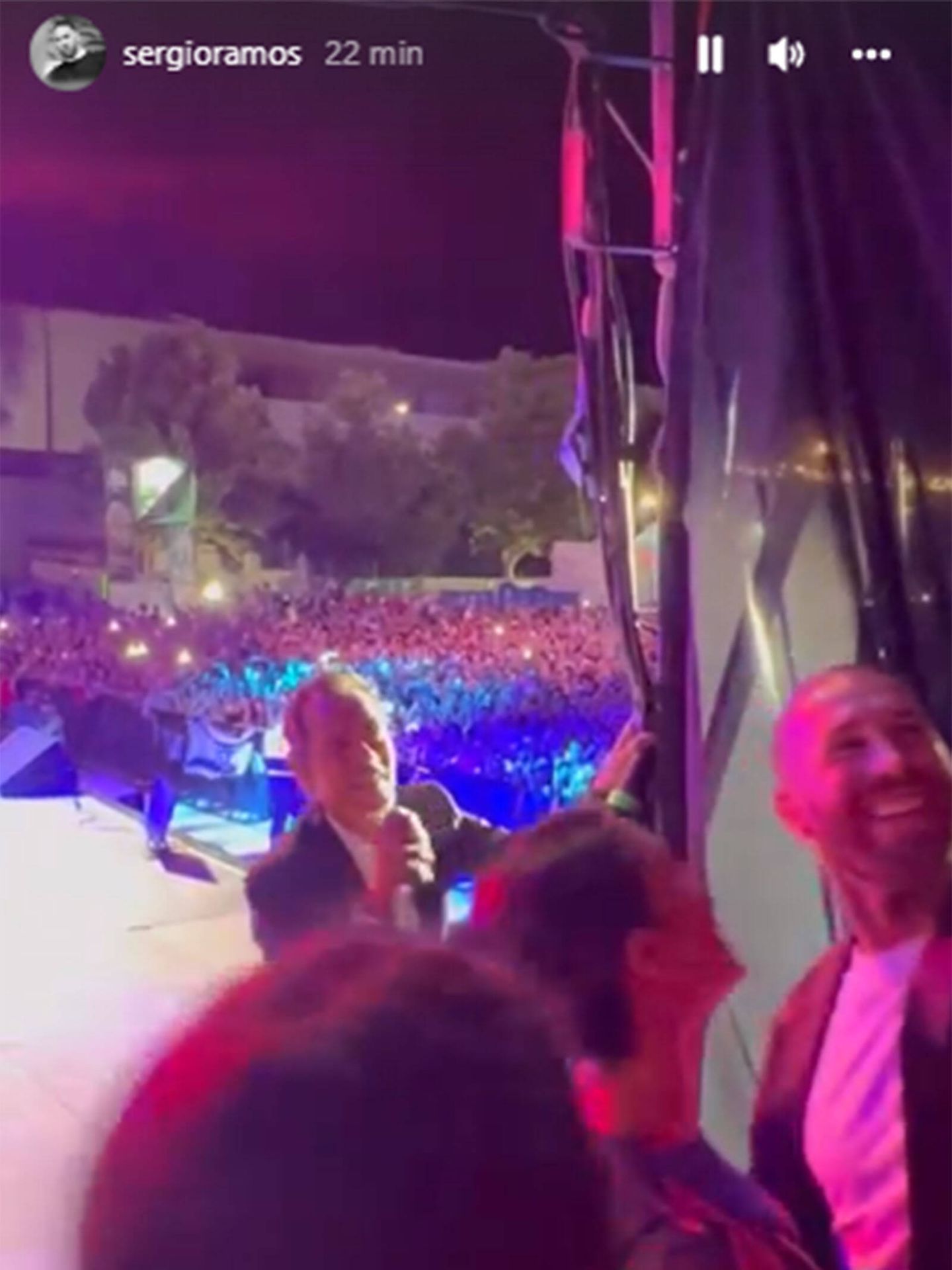 Pilar Rubio y Sergio Ramos, en el concierto de Marc Anthony. (Instagram/@sergioramos)