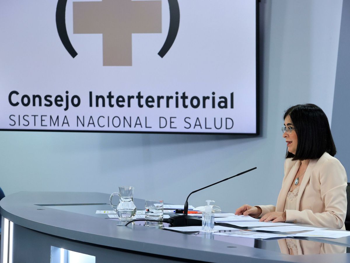 Foto: La ministra de Sanidad, Carolina Darias, ofrece una rueda de prensa tras la reunión del Consejo Interterritorial del Sistema Nacional de Salud, este martes en Madrid. (EFE) 