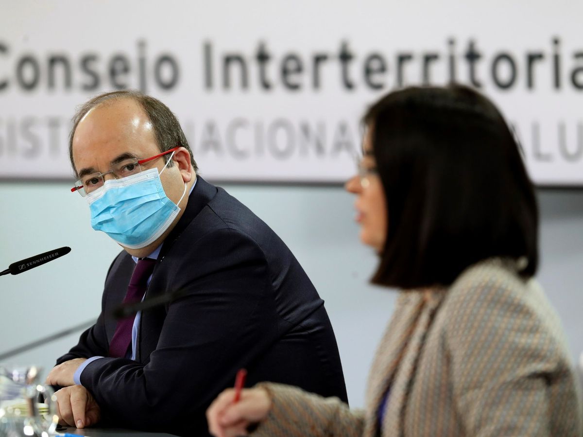Foto: La ministra de Sanidad, Carolina Darias, y el ministro de Política Territorial y Función Pública, Miquel Iceta. (EFE)