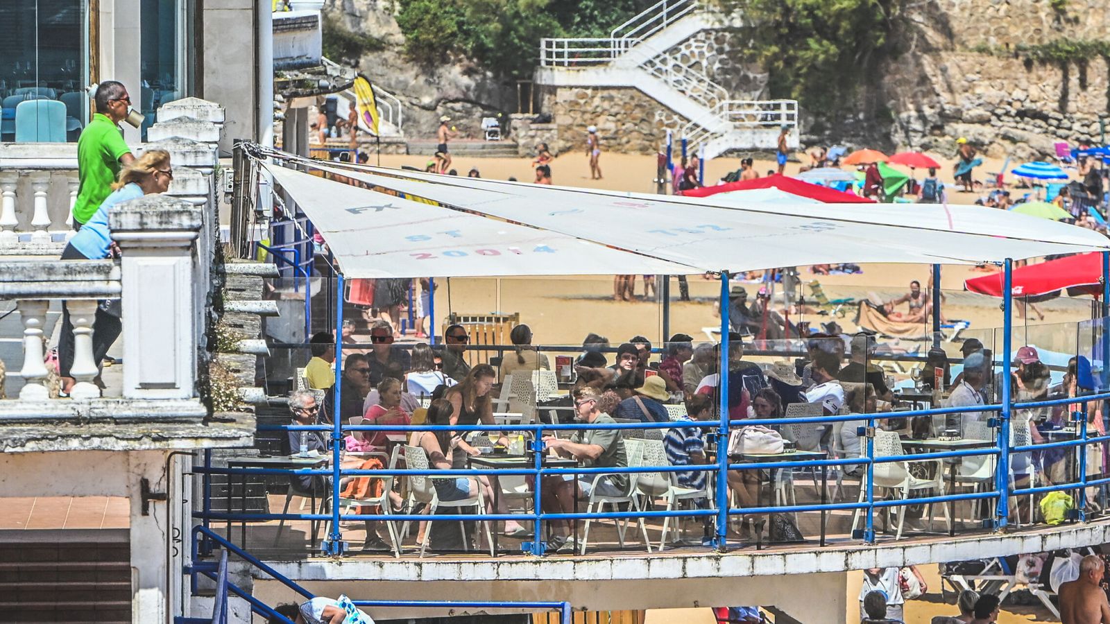 España alcanza el récord de 22,9M de ocupados durante el verano, pero la tasa de paro sube al 10,2%