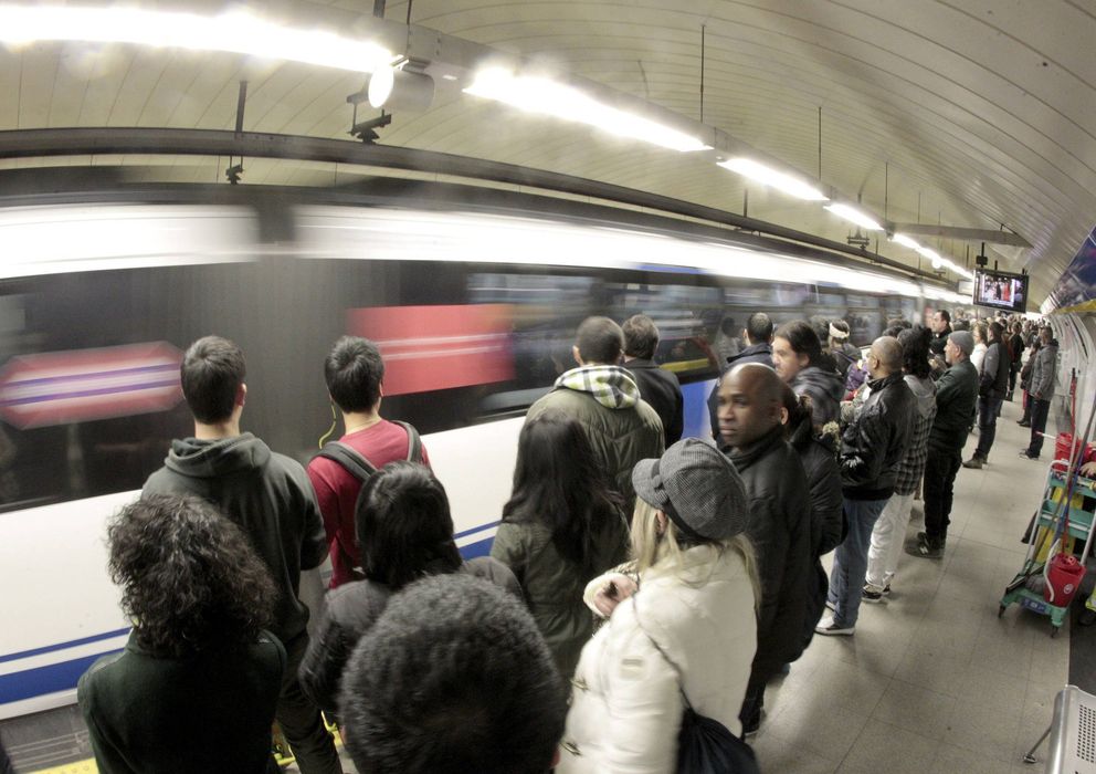 Foto: Anden del Metro de Madrid en una foto de archivo. (Efe)