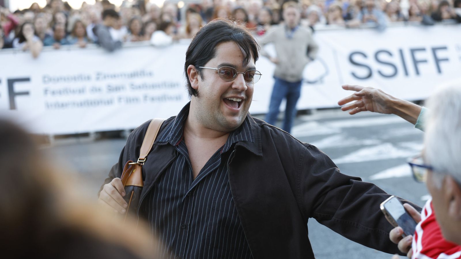Carlos González, sobre su trabajo con los Javis en 'La bola negra': "Los vengo persiguiendo desde que tenía 18 años, cuando vendían camisetas en el hall de un teatro"