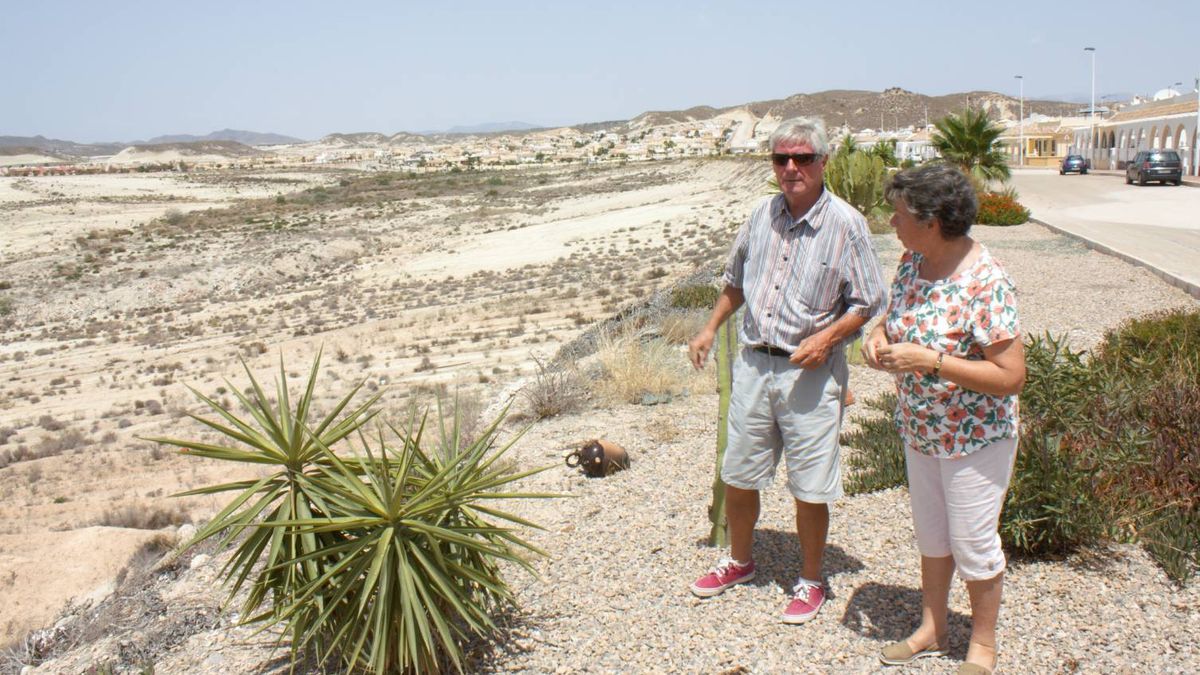 3.500 casas sin licencia en el desierto: Camposol, la pesadilla británica en Murcia