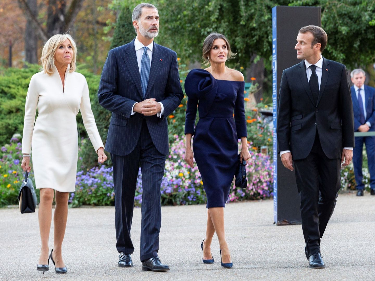 Los Reyes, con los Macron. (EFE)