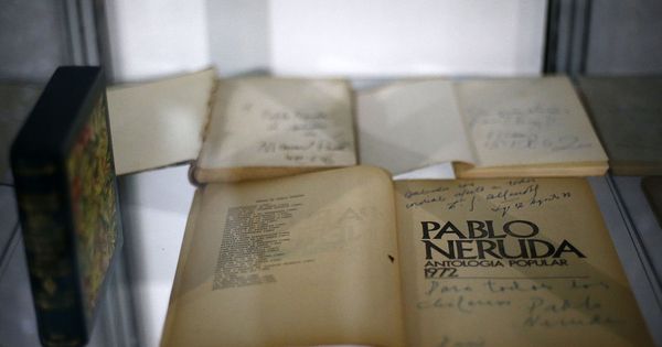 Foto: Neruda, 'Gabo' y Vargas Llosa en exposición que celebra los Nobel en español | EFE